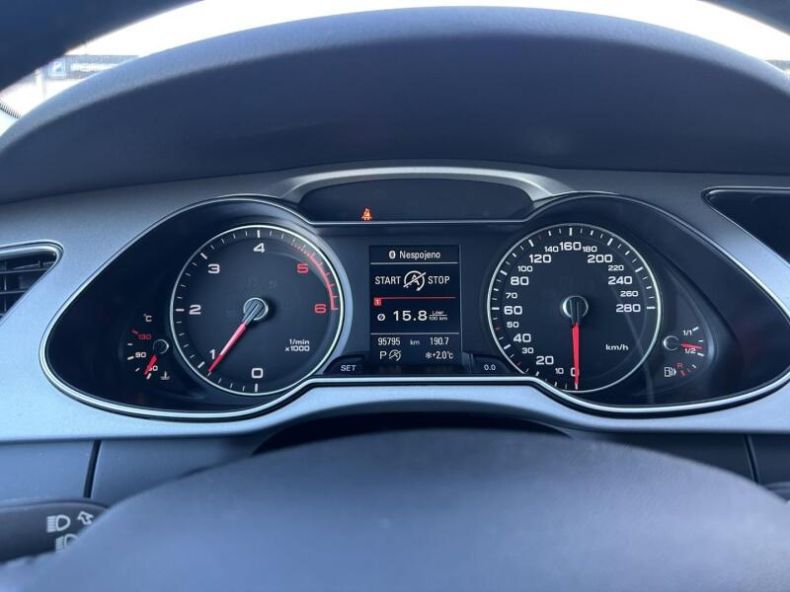 Audi A4 - hlavní fotka