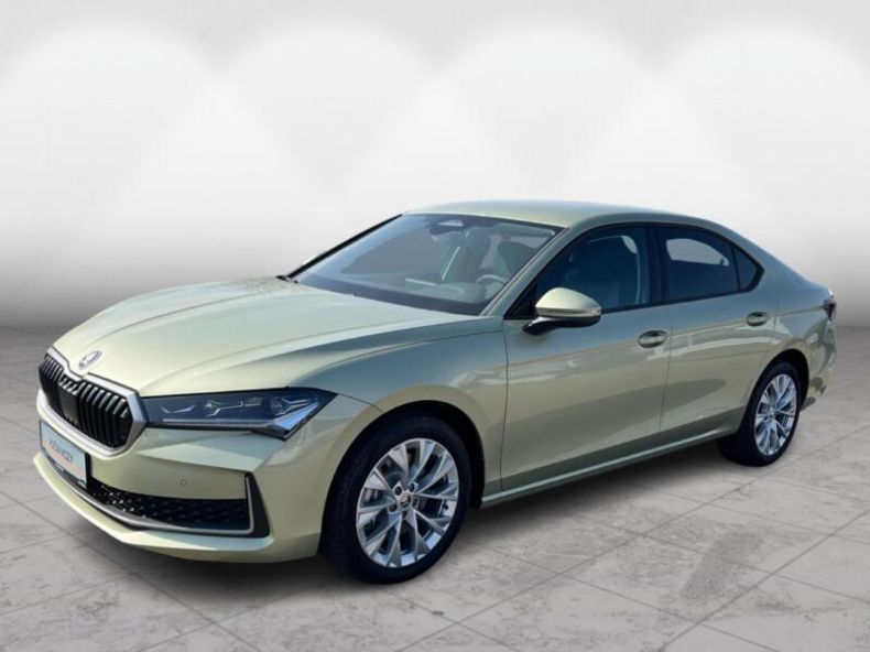 Škoda Superb - hlavní foto