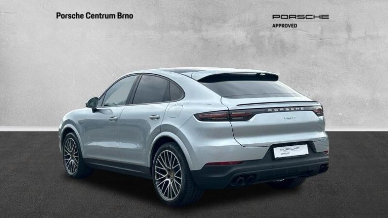 Porsche Cayenne - hlavní fotka