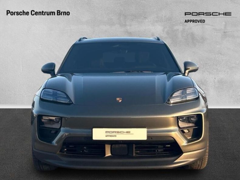 Porsche Macan - hlavní fotka