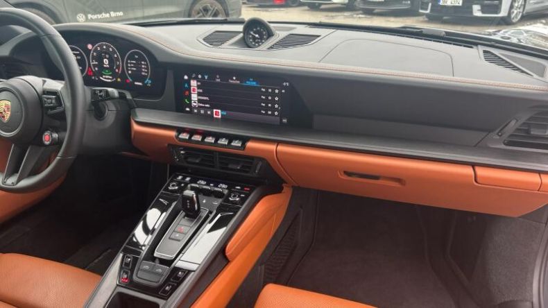 Porsche 911 - hlavní fotka