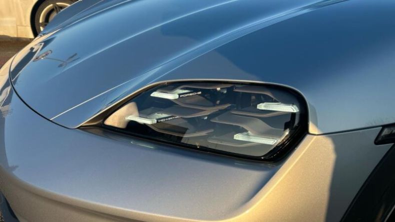 Porsche Taycan - hlavní fotka