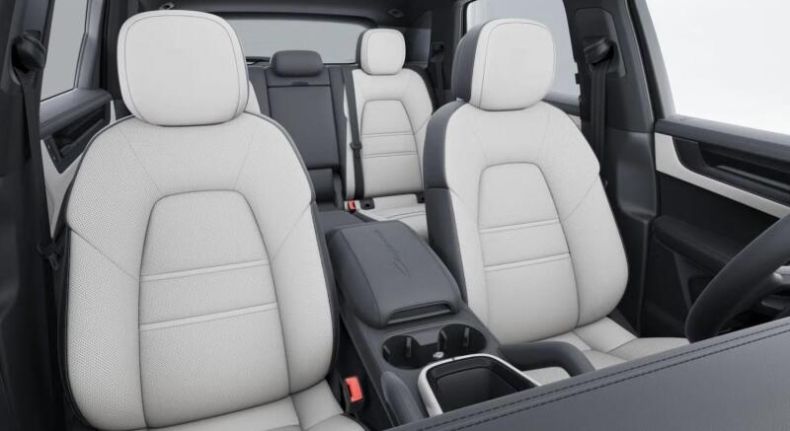 Porsche Cayenne - hlavní fotka