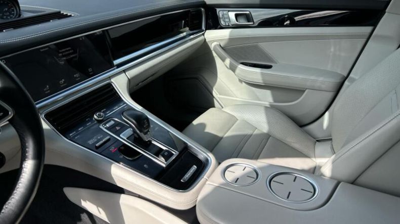 Porsche Panamera - hlavní fotka