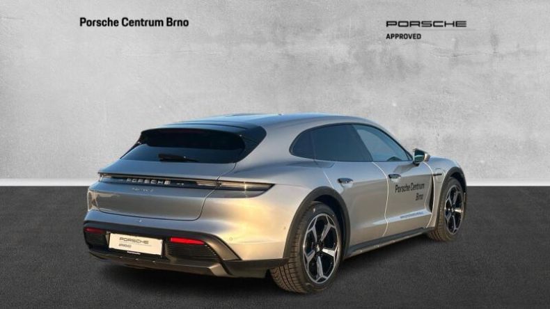 Porsche Taycan - hlavní fotka