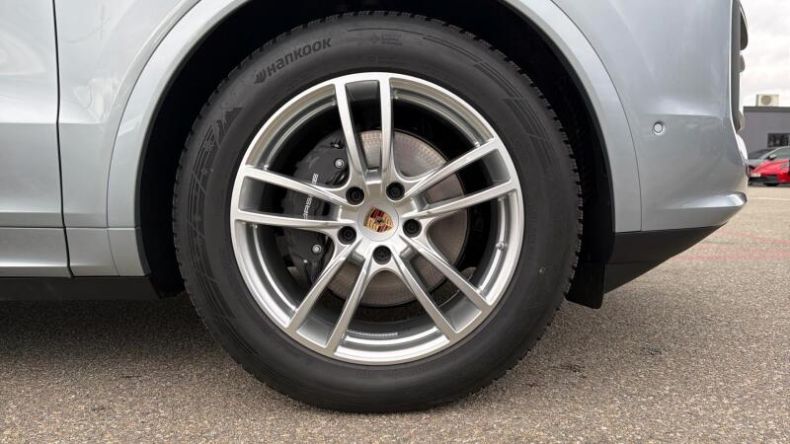 Porsche Cayenne - hlavní fotka