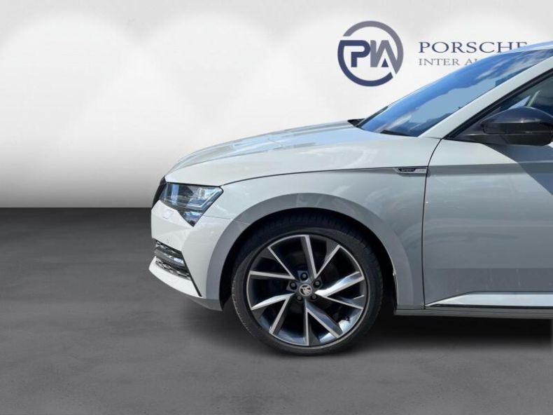 Škoda Superb - hlavní fotka