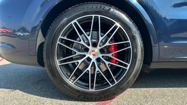 Porsche Cayenne - hlavní fotka