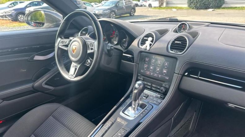 Porsche Cayman - hlavní fotka