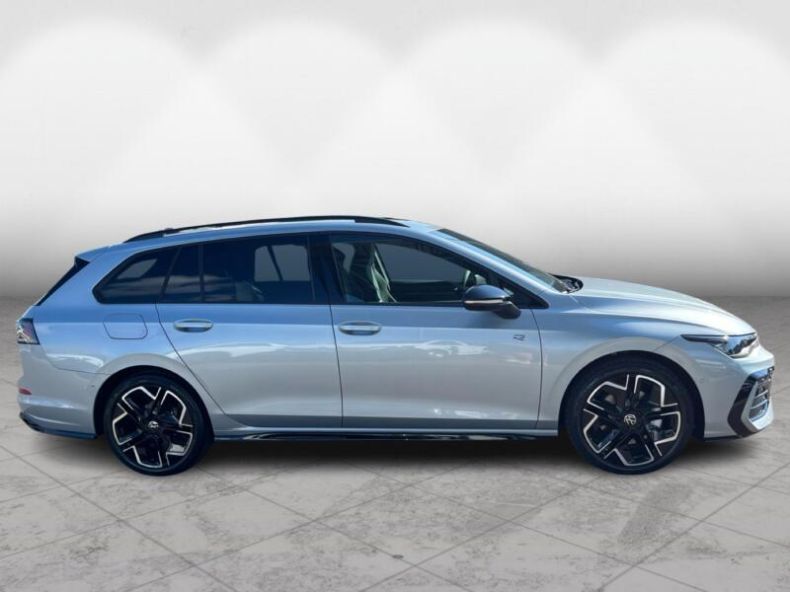 Volkswagen Golf - hlavní fotka