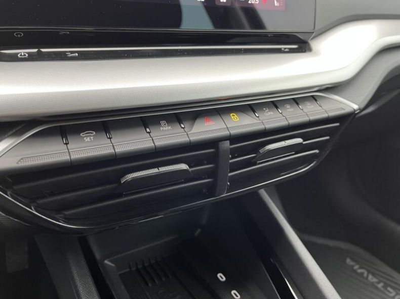 Škoda Octavia - hlavní fotka