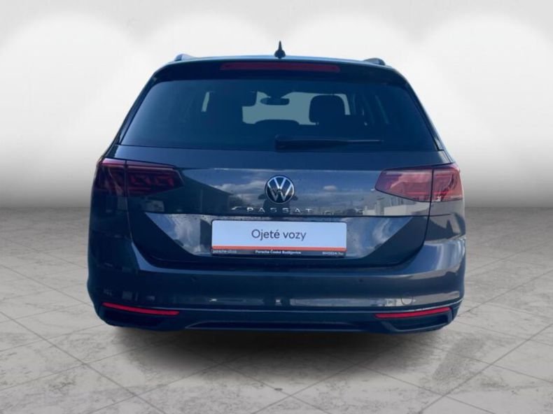 Volkswagen Passat - hlavní fotka