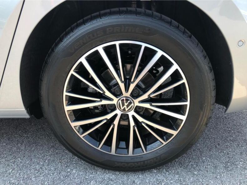 Volkswagen Touran - hlavní fotka