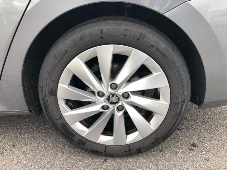 Škoda Octavia - hlavní fotka