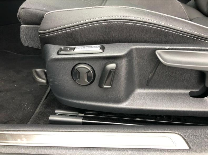Volkswagen Passat - hlavní fotka