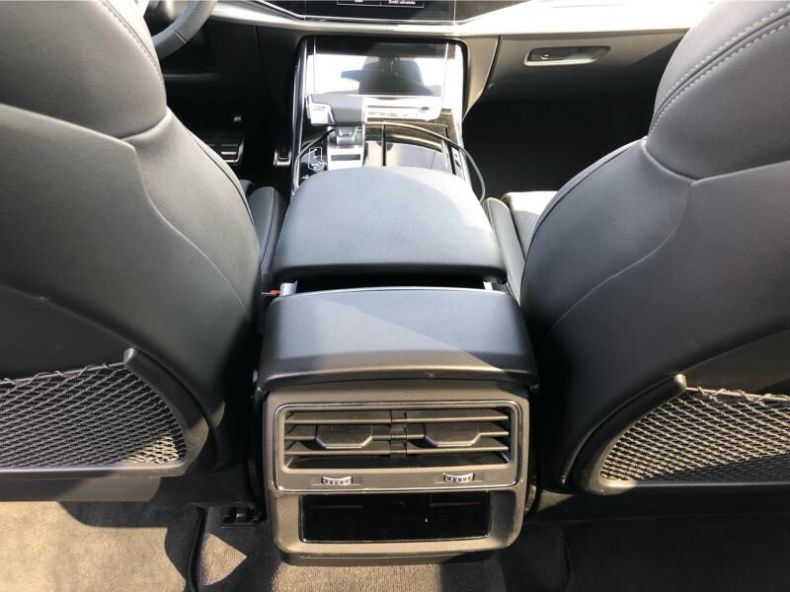 Audi SQ7 - hlavní fotka