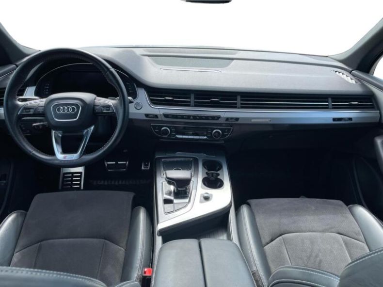 Audi Q7 - hlavní fotka