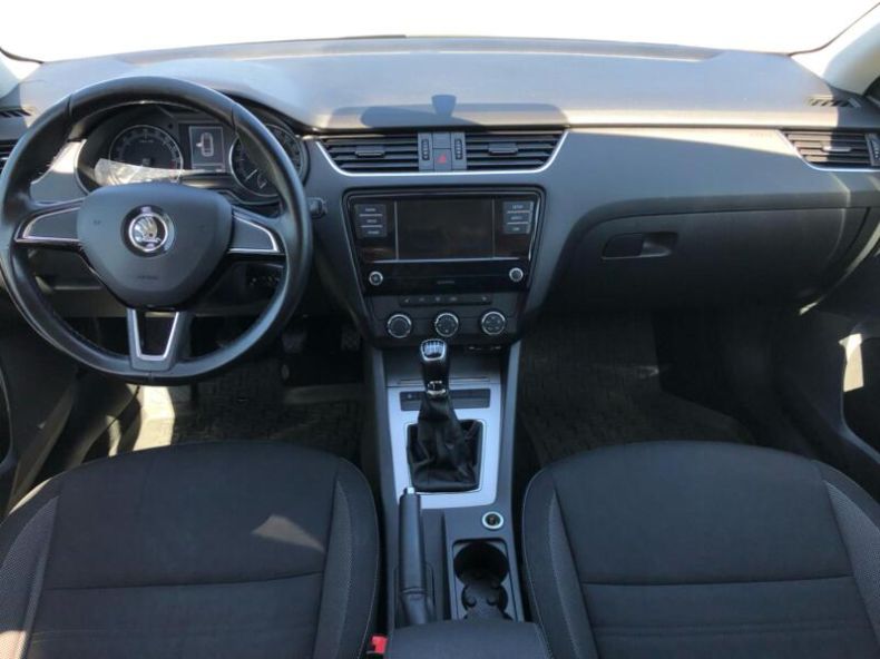 Škoda Octavia - hlavní fotka