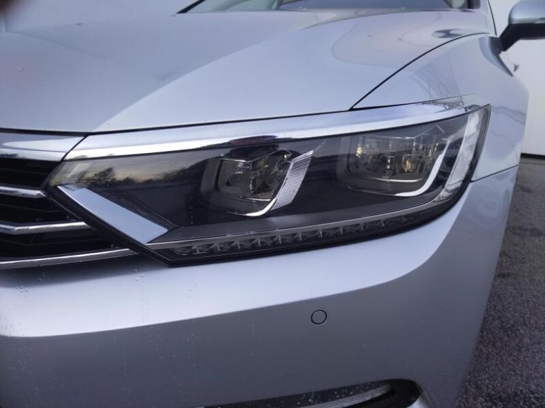 Volkswagen Passat - hlavní fotka