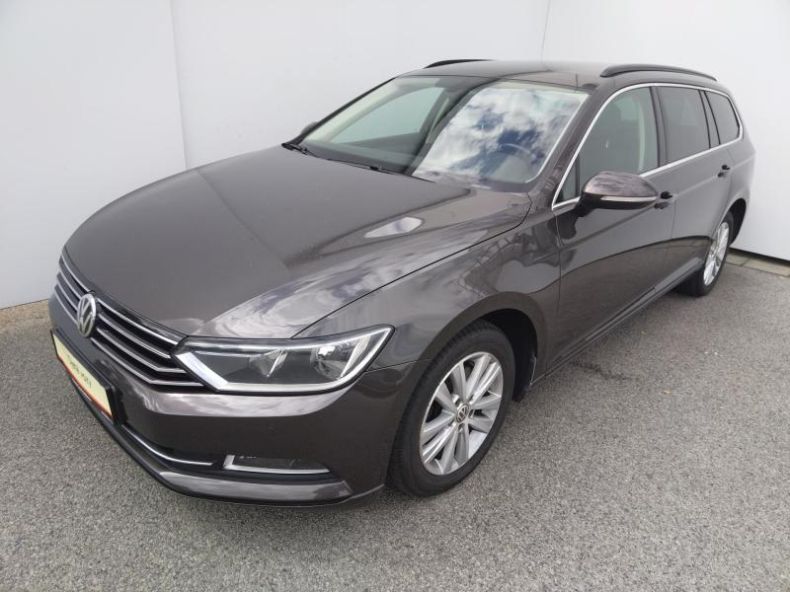 Volkswagen Passat - hlavní fotka inzerátu