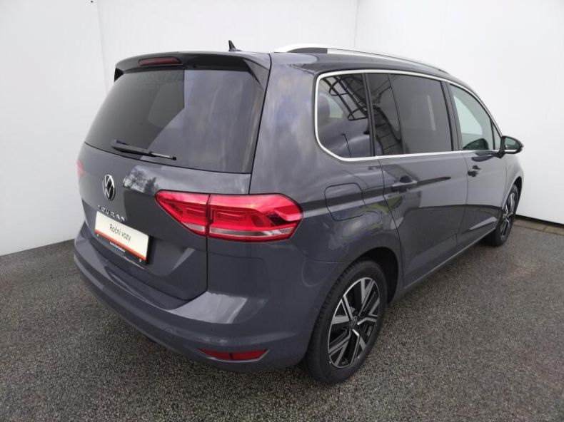 Volkswagen Touran - hlavní fotka