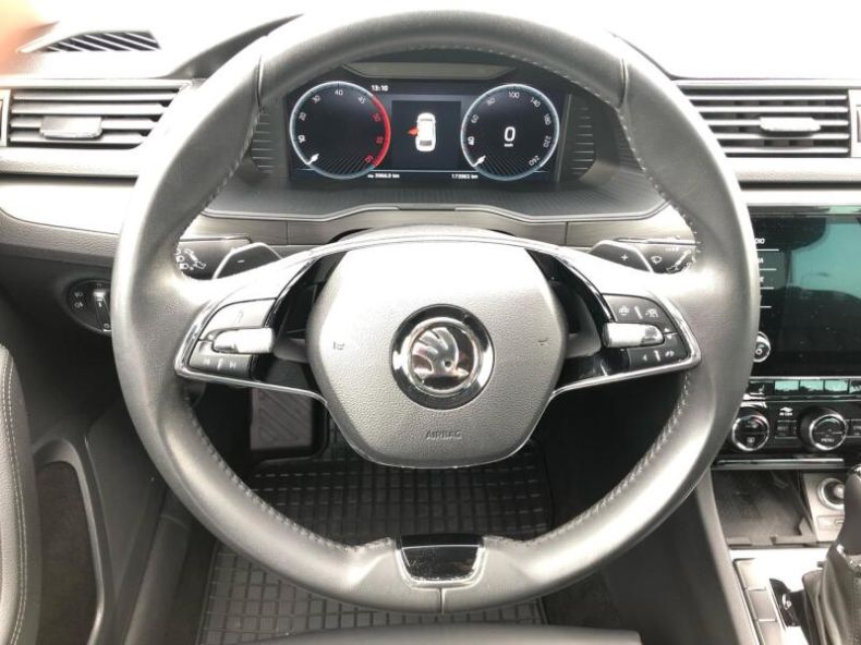 Škoda Superb - hlavní fotka