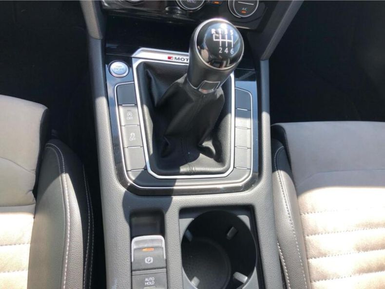 Volkswagen Passat - hlavní fotka