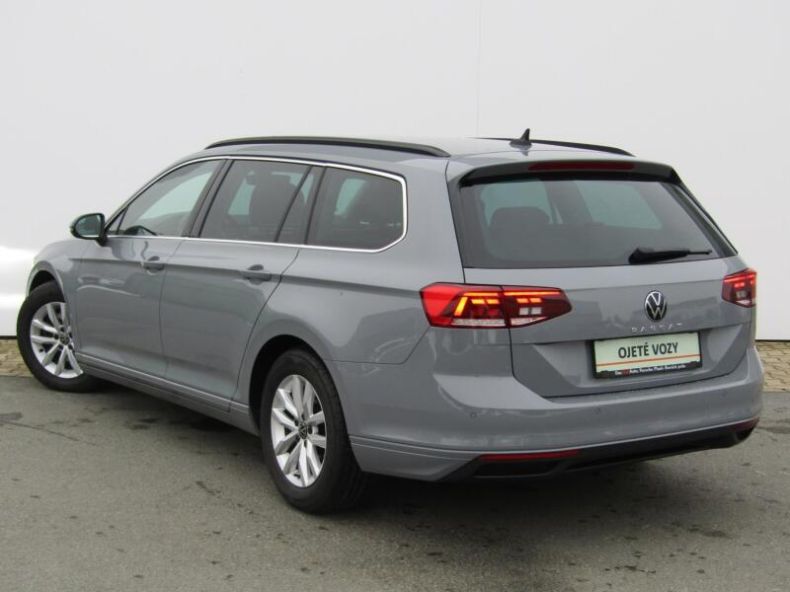 Volkswagen Passat - hlavní fotka