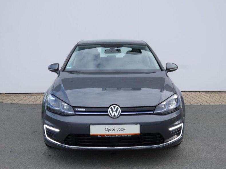 Volkswagen Golf - hlavní fotka