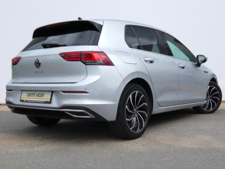 Volkswagen Golf - hlavní fotka