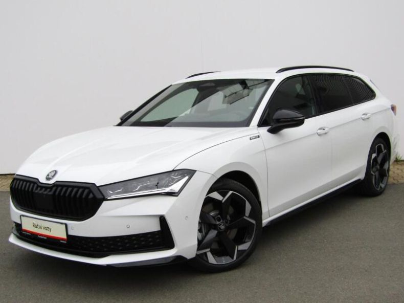Škoda Superb - hlavní foto