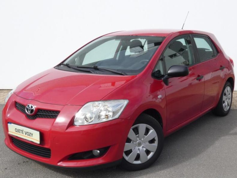 Toyota Auris - hlavní foto