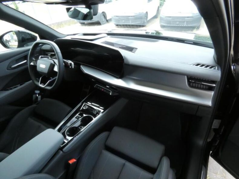 Audi Q3 - hlavní fotka