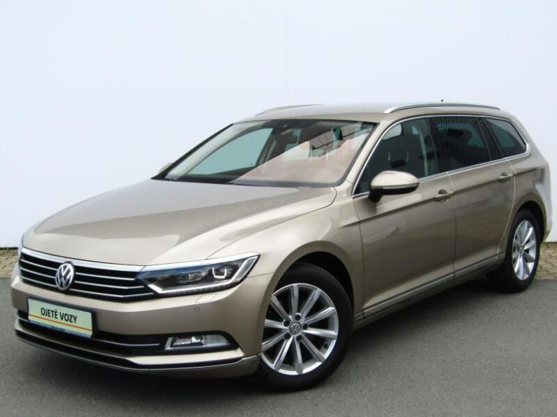 Volkswagen Passat - hlavní foto