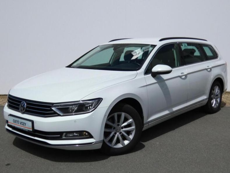Volkswagen Passat - hlavní foto