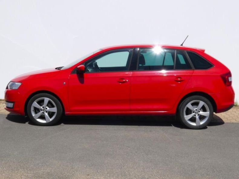 Škoda Rapid - hlavní fotka