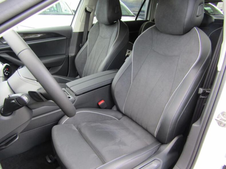 Volkswagen Passat - hlavní fotka