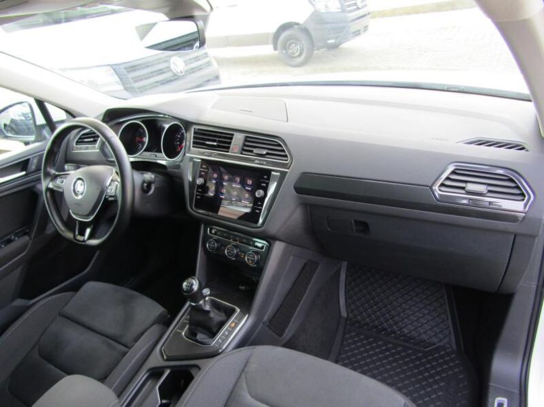 Volkswagen Tiguan - hlavní fotka