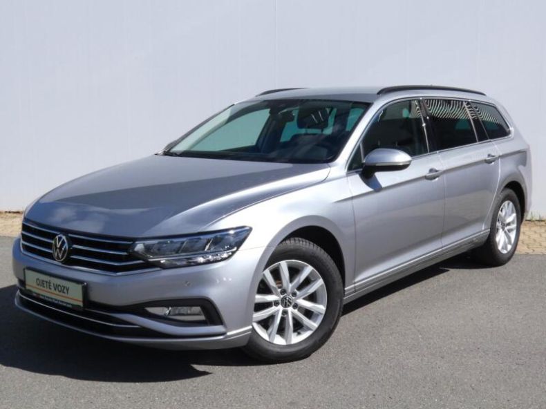 Volkswagen Passat - hlavní foto