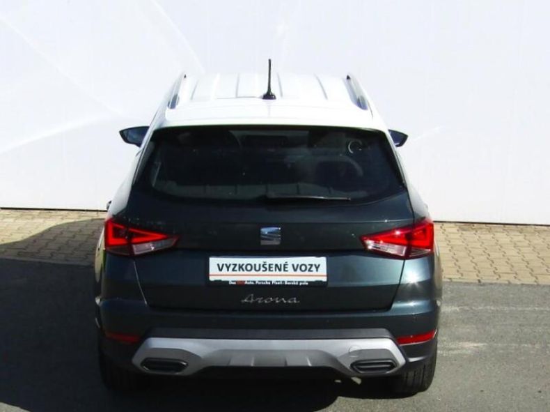 Seat Arona - hlavní fotka