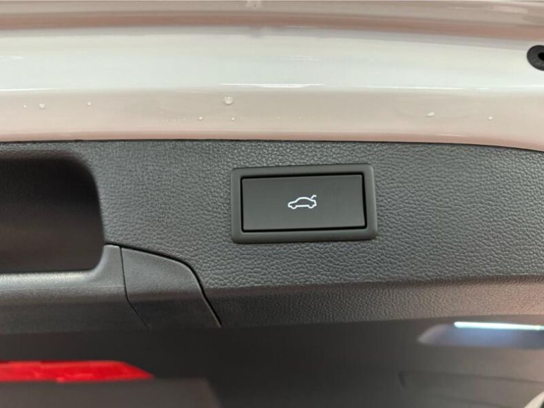 Volkswagen Passat - hlavní fotka