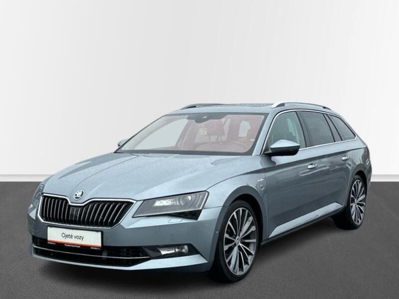 Škoda Superb - hlavní foto