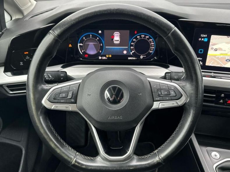 Volkswagen Golf - hlavní fotka