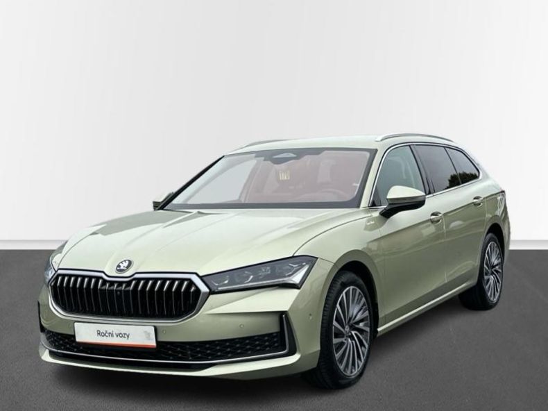 Škoda Superb - hlavní foto