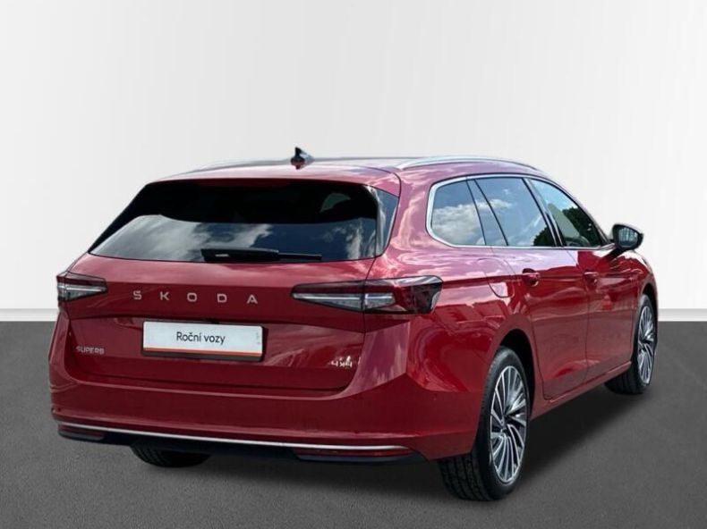 Škoda Superb - hlavní fotka
