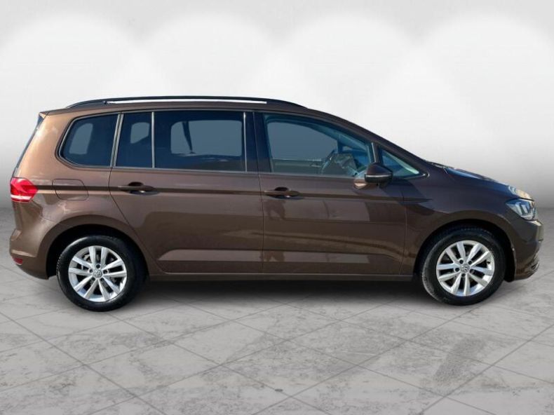 Volkswagen Touran - hlavní fotka
