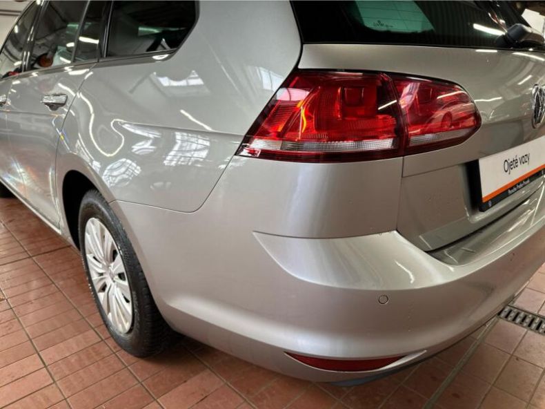 Volkswagen Golf - hlavní fotka