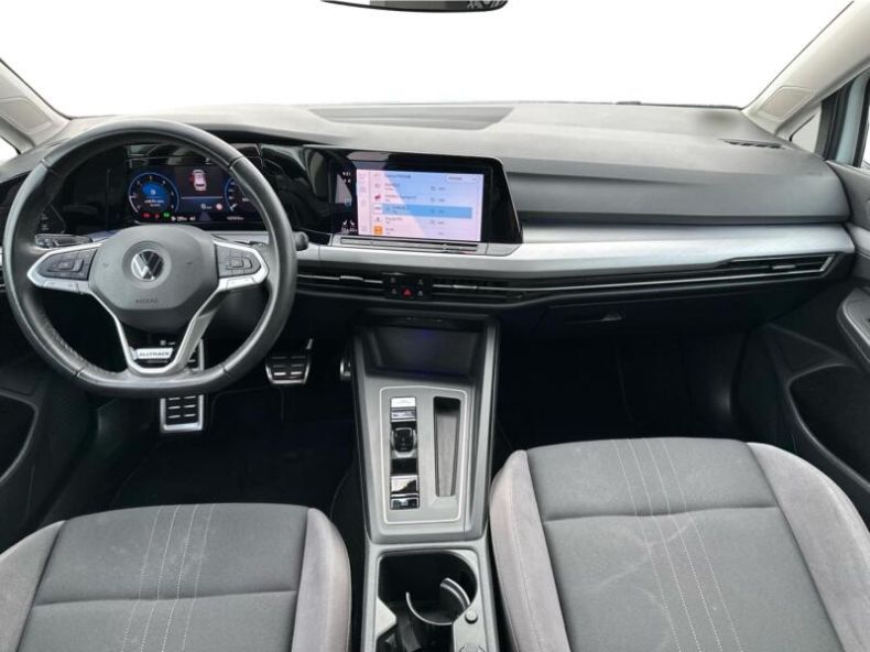 Volkswagen Golf - hlavní fotka
