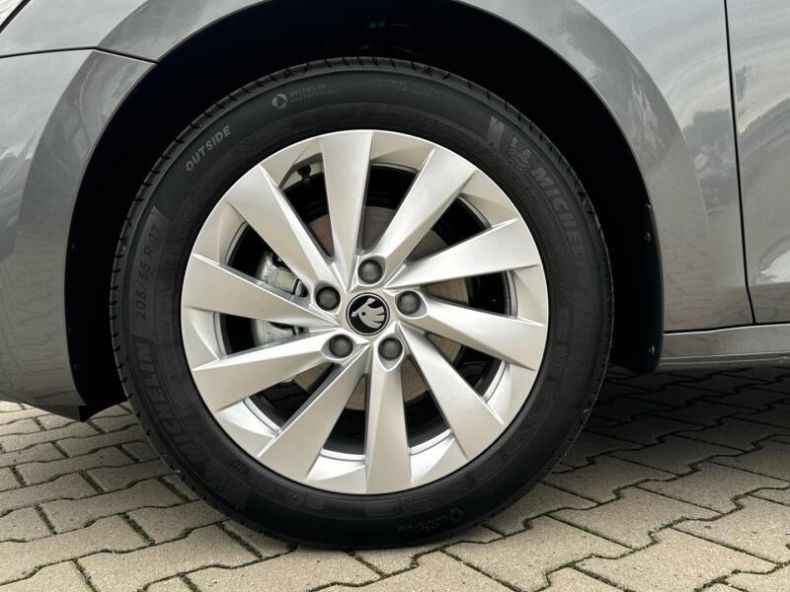 Škoda Octavia - hlavní fotka