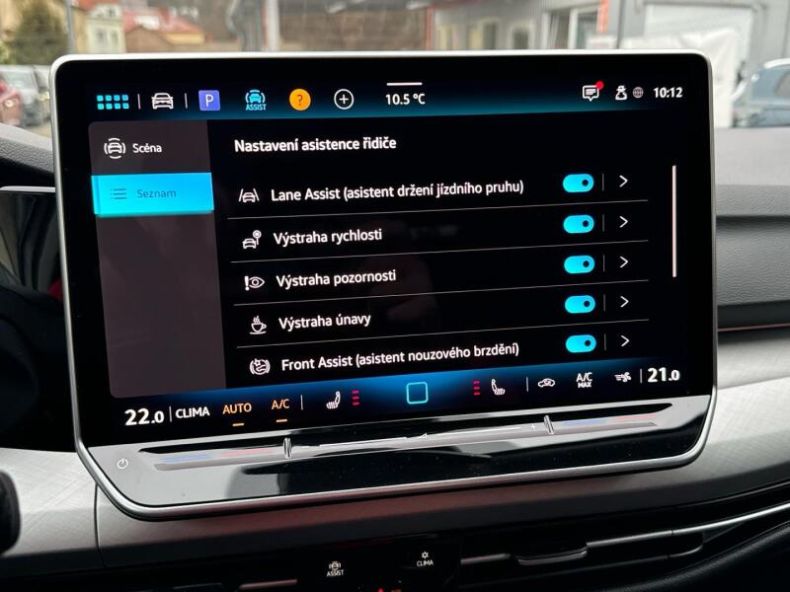 Volkswagen Golf - hlavní fotka